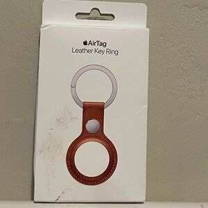 Apple Leather Key Ring AirTag - Saddle Brown new in box